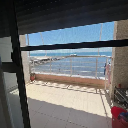 Dion'S Beachview Apartment *