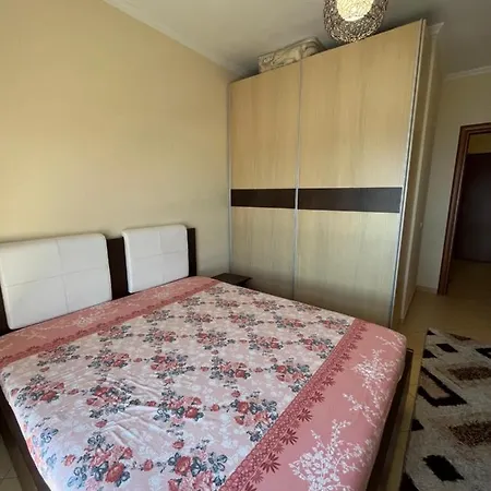 Dion'S Beachview Apartment 아파트 *