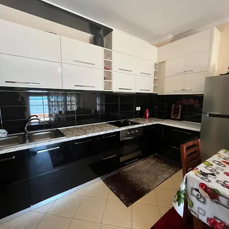 Dion'S Beachview Apartment 아파트